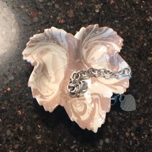 Vintage ceramic leaf dish